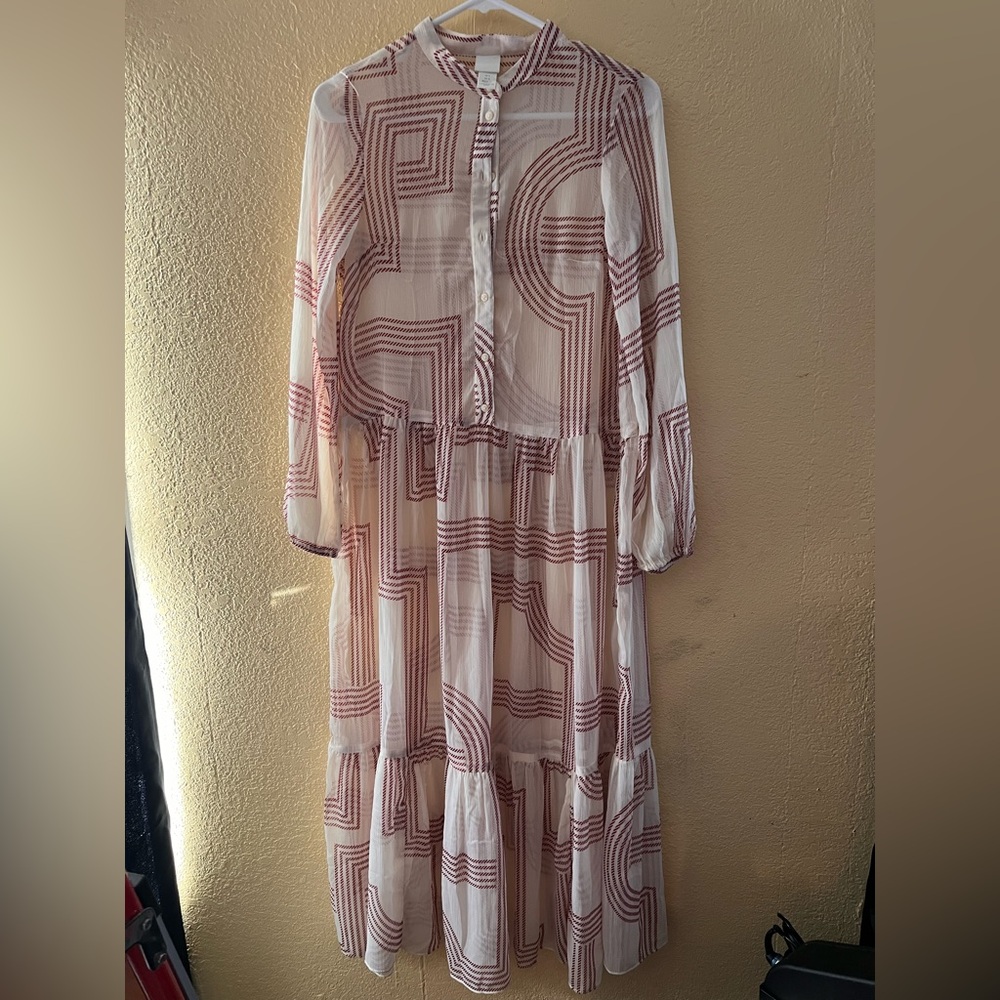 H&M White and Red Patterned Long Sleeve Dress Size 0 but flowy and loose fit